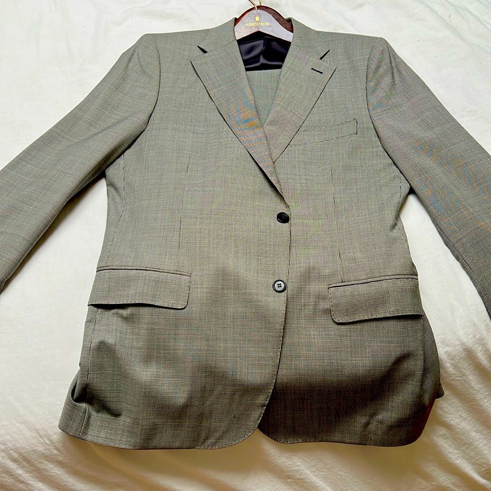 Canali Made in ITALY Black and White Striped 100% Wool suit